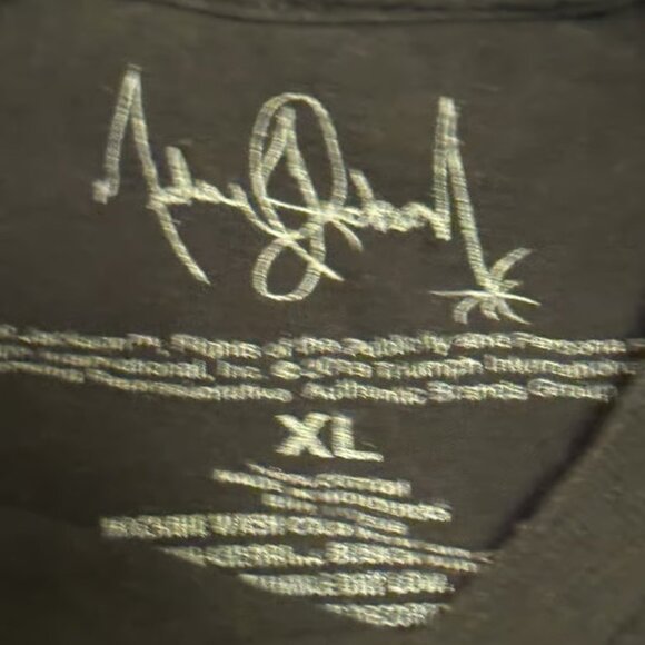 Michael Jackson Black Graphic T-Shirt - Picture 2 of 3